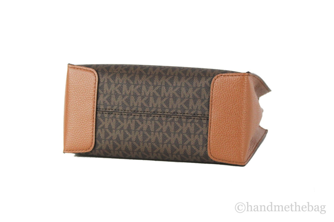 Michael Kors MICHAEL KORS Mercer 35S1GM9M2B Medium Logo And Leather Accordion Crossbody Bag In Brown