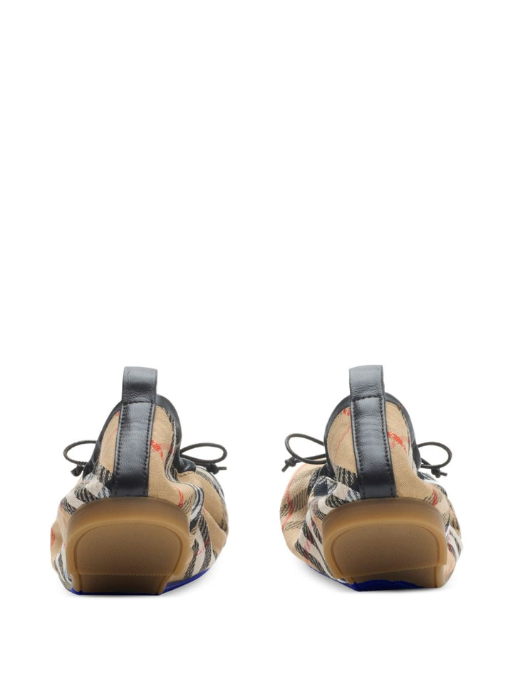 Burberry Flat shoes Beige