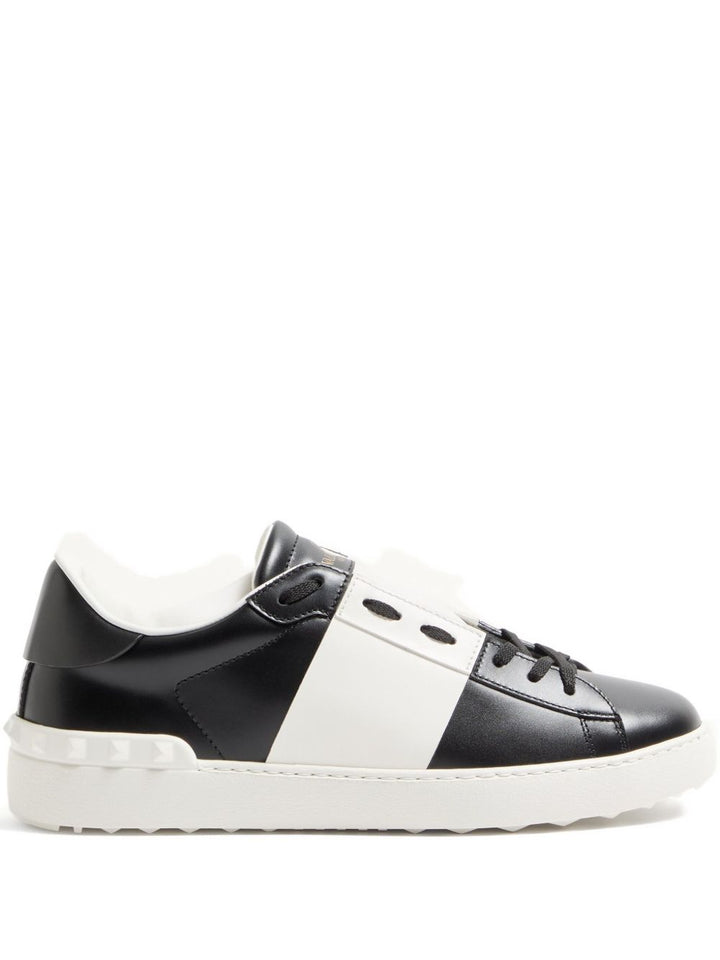 Valentino Garavani Sneakers Black