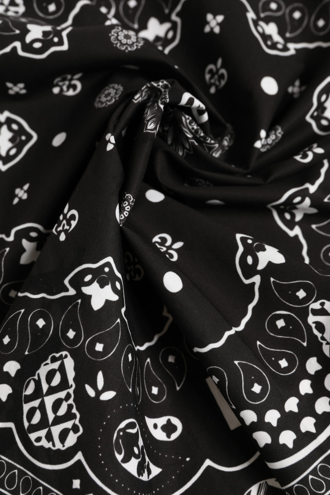 Dolce & Gabbana Black White Bandana Square Men Foulard Scarf