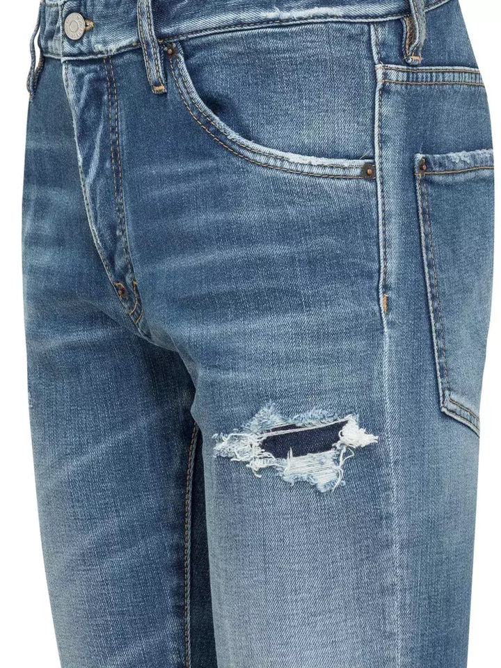 Dsquared² Chic Distressed Denim for Sophisticated Style